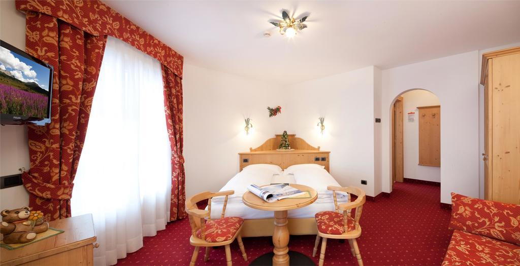 Hotel Garni Laura อารับบา ห้อง รูปภาพ